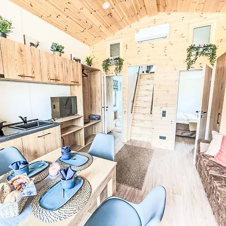 Tiny Haus Glockenalm-haus Puppenkiste By Interhome フィッシュバッハウ